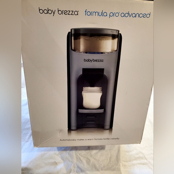 Baby Brezza Formula Pro Advanced Dispenser - Picture 1 of 4